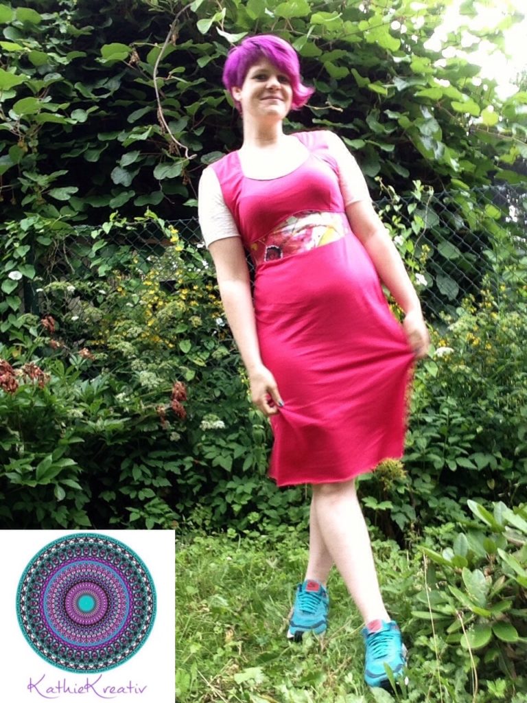 Paspel Kleid Dira von KathieKreativ - schnell zu nähen - Perfekt für den sommerlichen Frühling